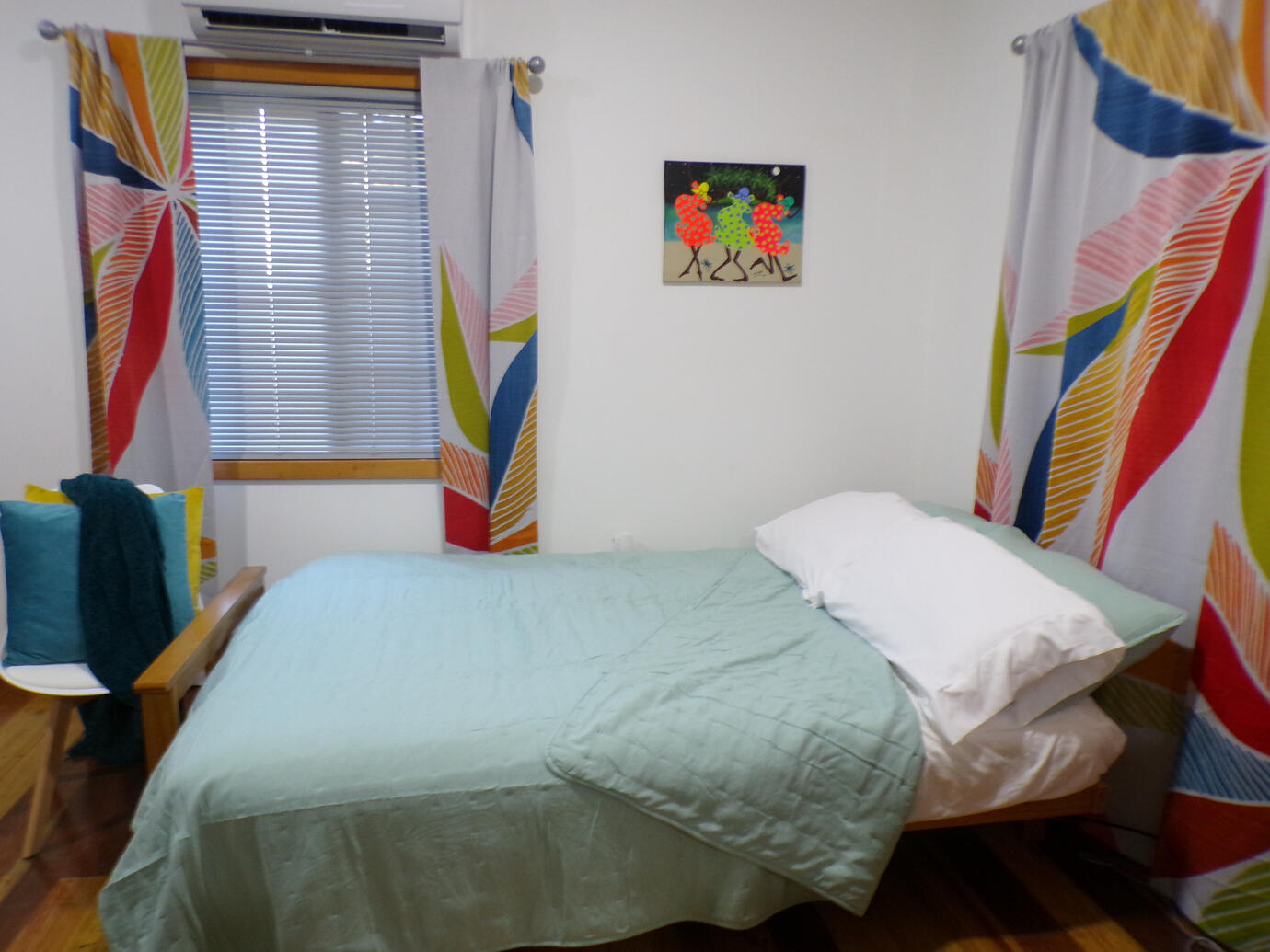 Queen-size Sofa Sleeper